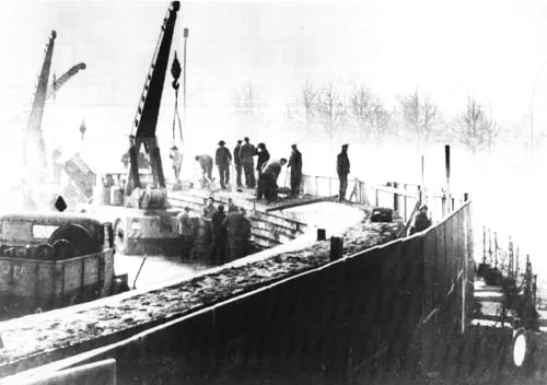 Construction du mur de Berlin